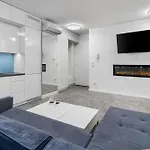 Nice To Host You Apartament Przy Stadionie Narodowym